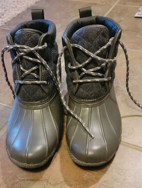 Skechers Gray Waterproof Lace-Up Duck Boots